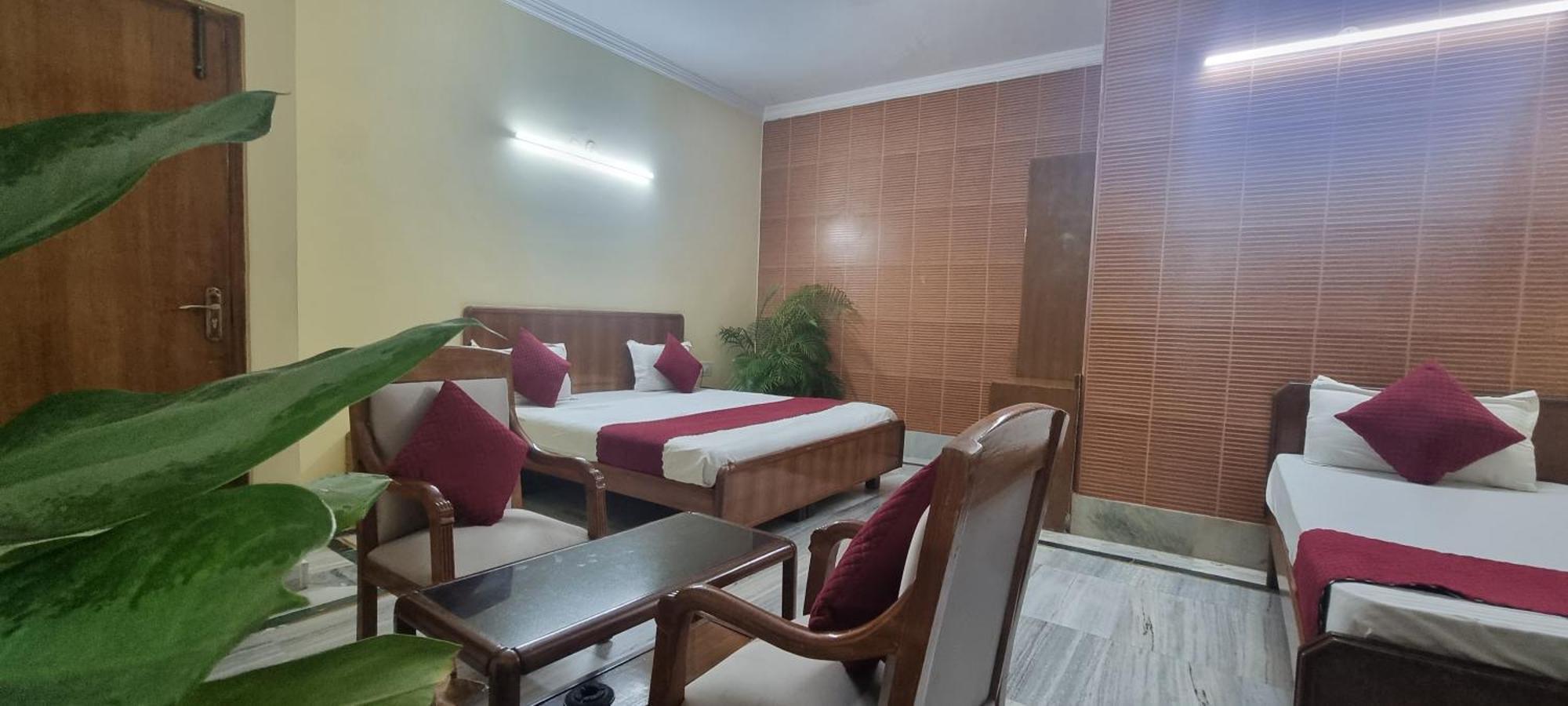 Hotel Har Ki Pauri By Around Stays Haridwār المظهر الخارجي الصورة