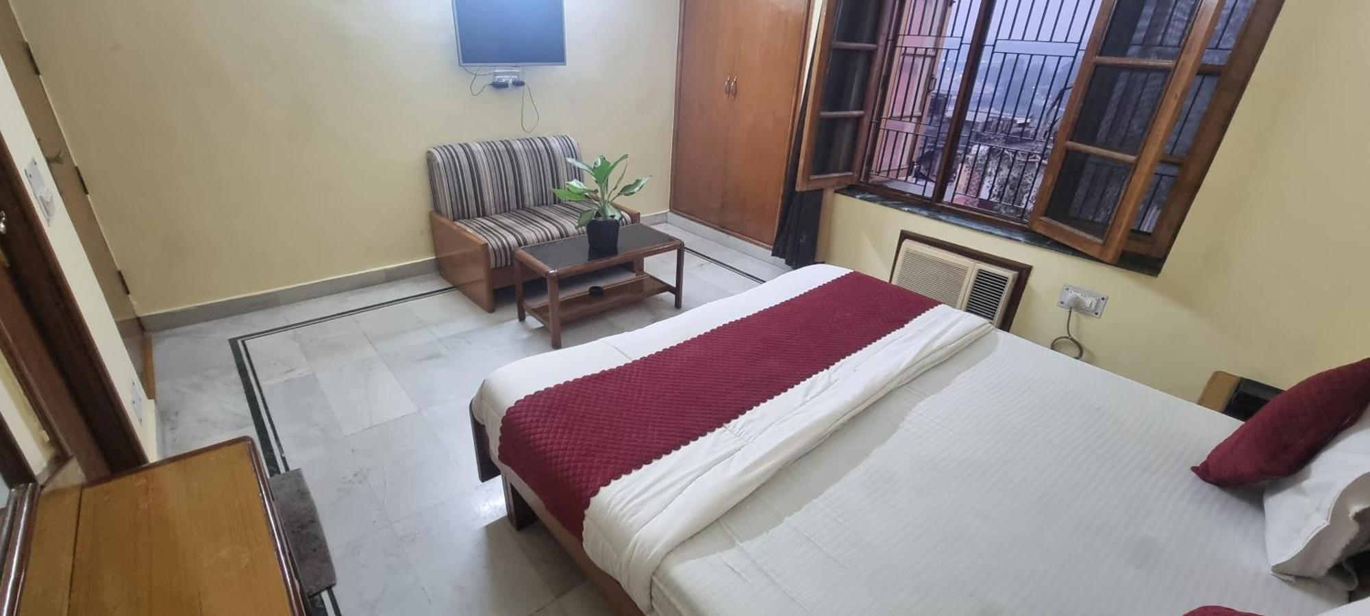 Hotel Har Ki Pauri By Around Stays Haridwār المظهر الخارجي الصورة
