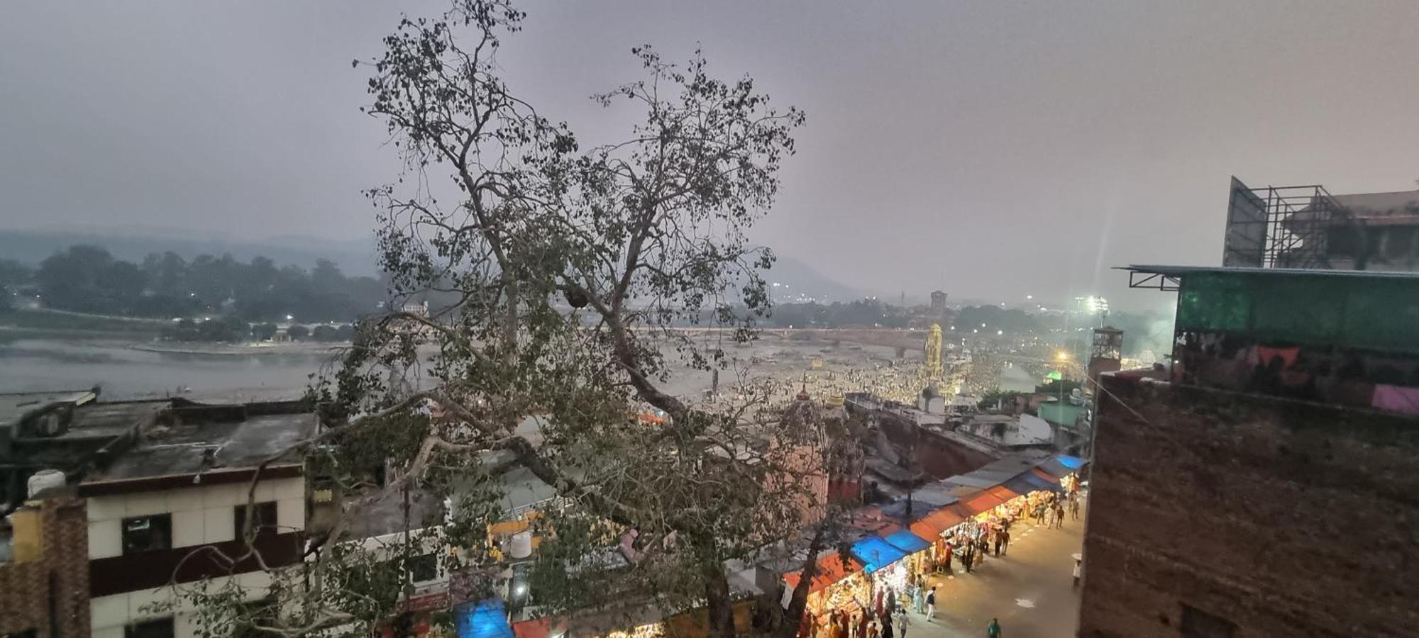 Hotel Har Ki Pauri By Around Stays Haridwār المظهر الخارجي الصورة