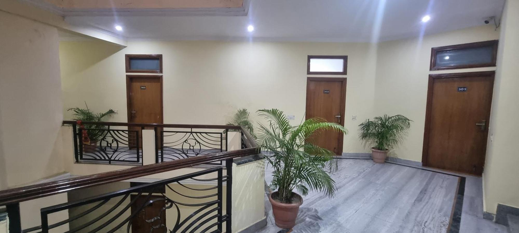 Hotel Har Ki Pauri By Around Stays Haridwār المظهر الخارجي الصورة