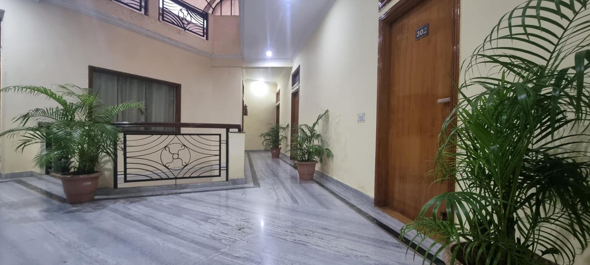 Hotel Har Ki Pauri By Around Stays Haridwār المظهر الخارجي الصورة