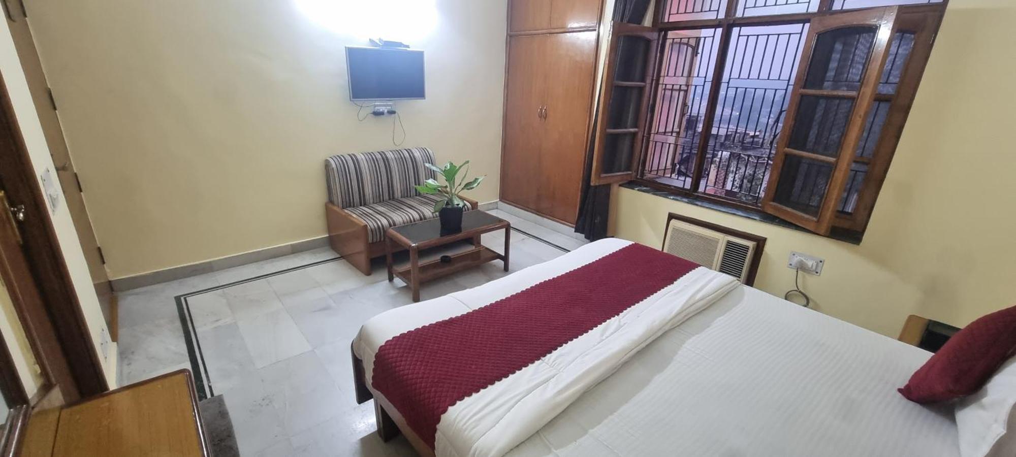 Hotel Har Ki Pauri By Around Stays Haridwār المظهر الخارجي الصورة